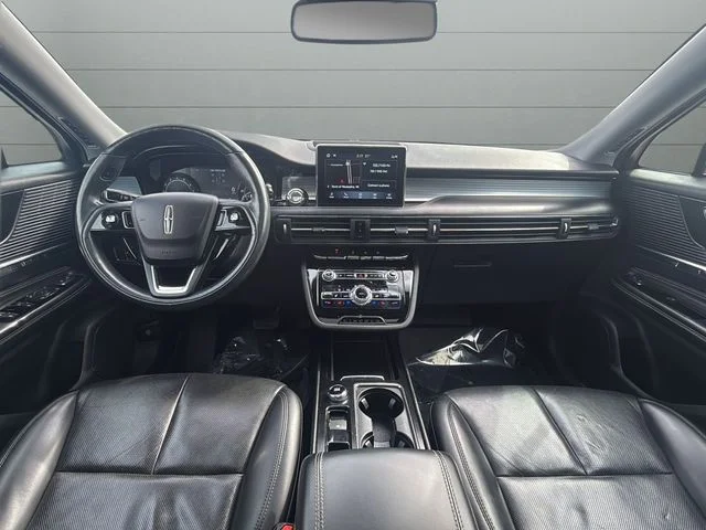 Used 2021 Red Lincoln Standard image 17