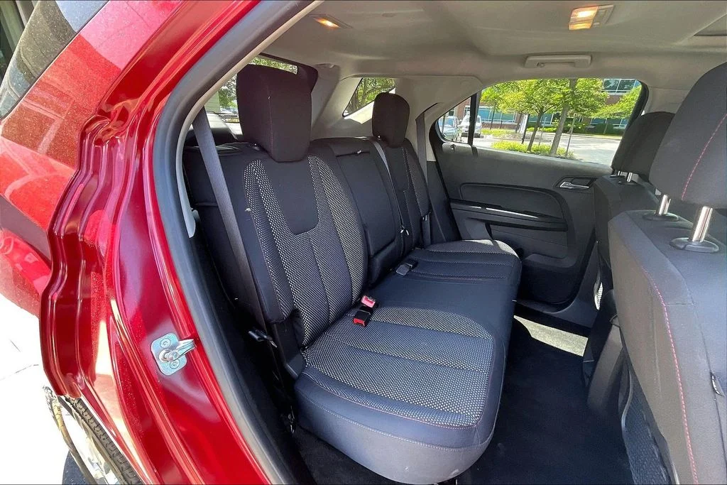 Used 2013 Red Chevrolet LT image 30