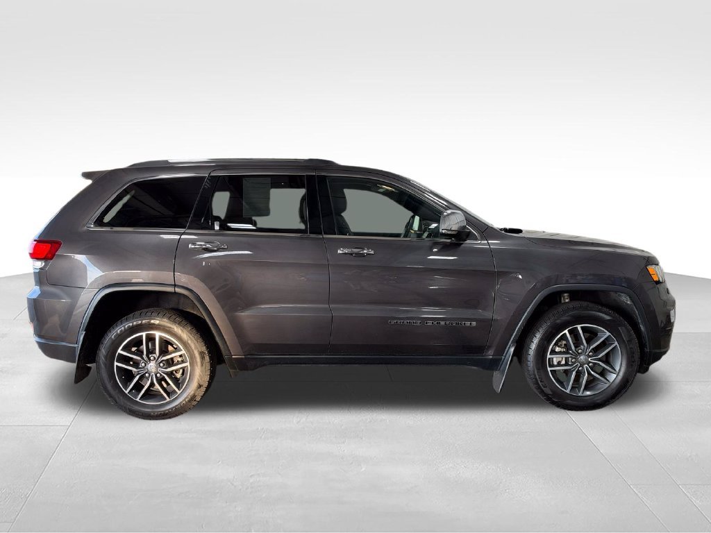 Used 2021 Gray Jeep Limited image 5