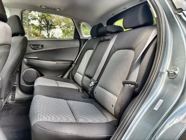 Used 2020 Silver Hyundai SEL Plus image 22