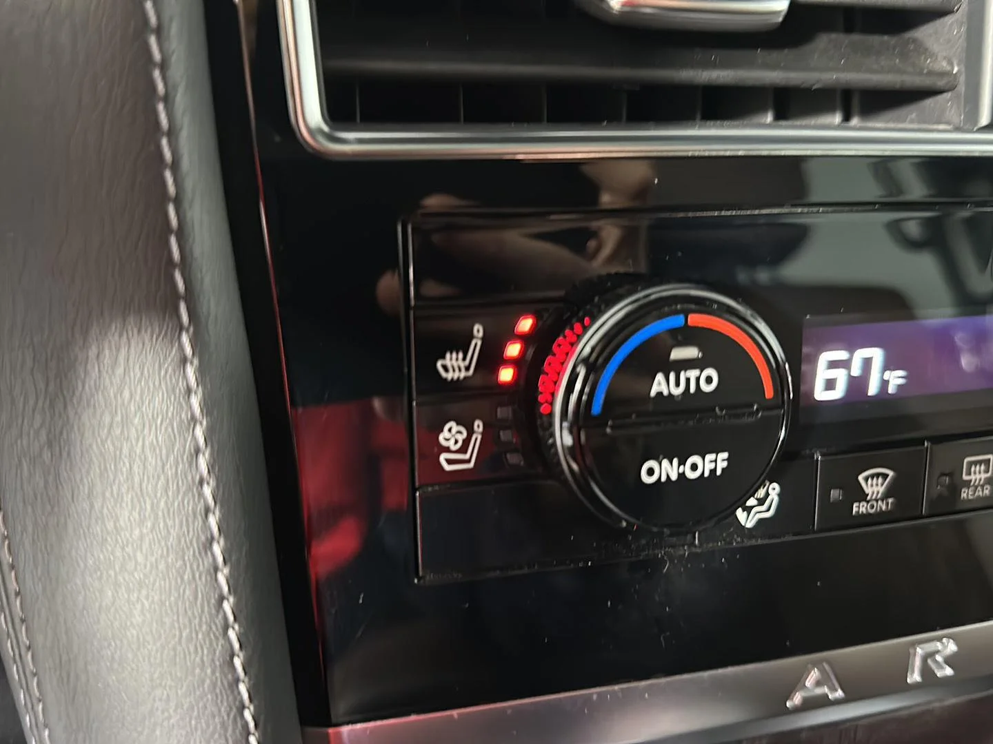 Used 2023 Coulis Red Pearl Nissan Platinum image 28