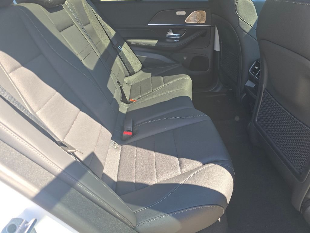 New 2026 MANUFAKTUR Moonlight White Metallic Mercedes-Benz GLE 350 image 20