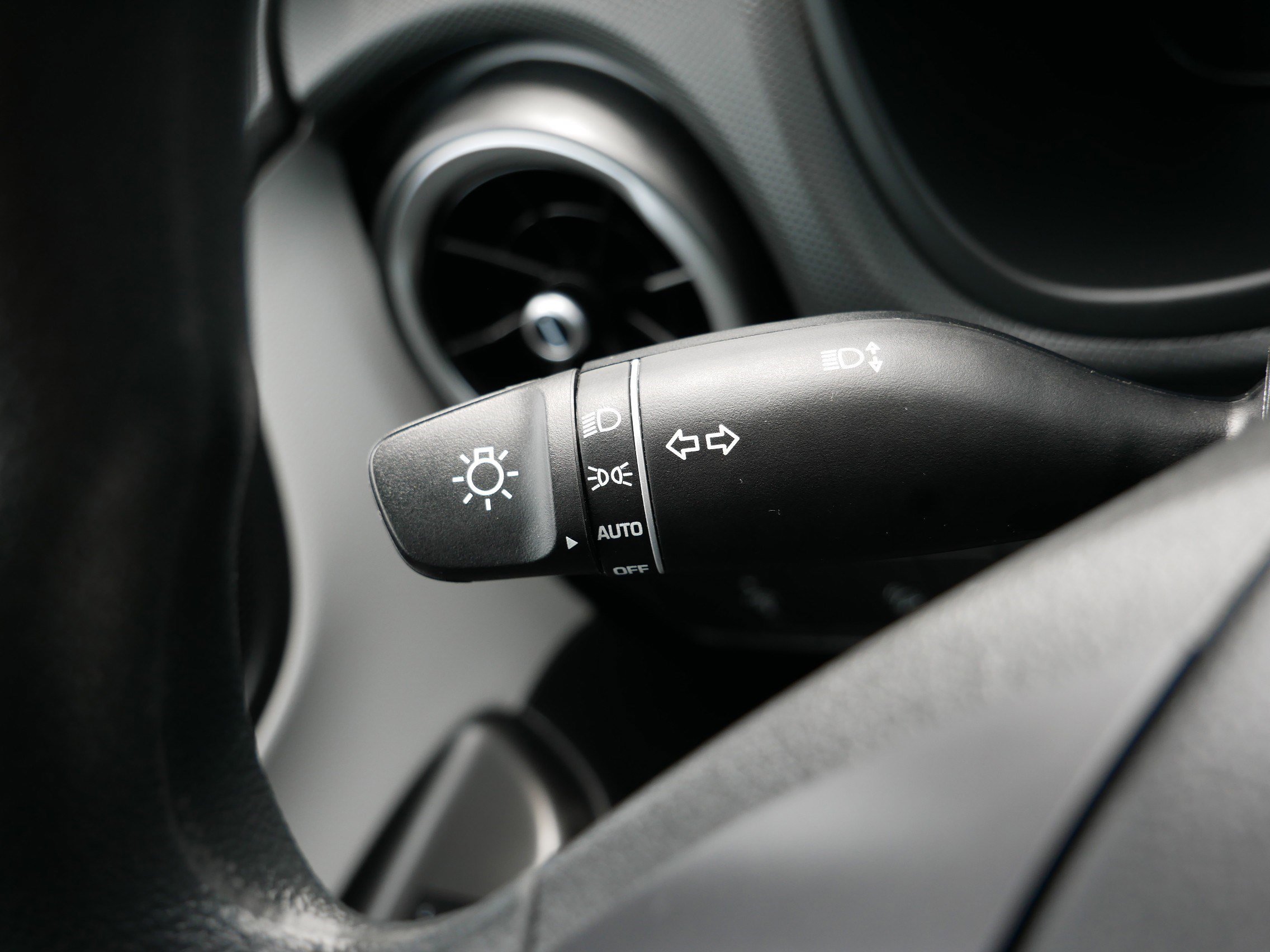 2023 Hyundai Kona SEL - Photo 29