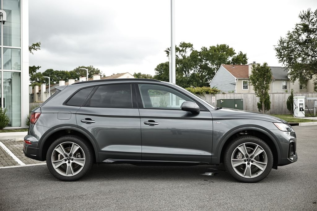 Used 2025 Tambora Gray Metallic Audi 2.0T Premium Plus image 3
