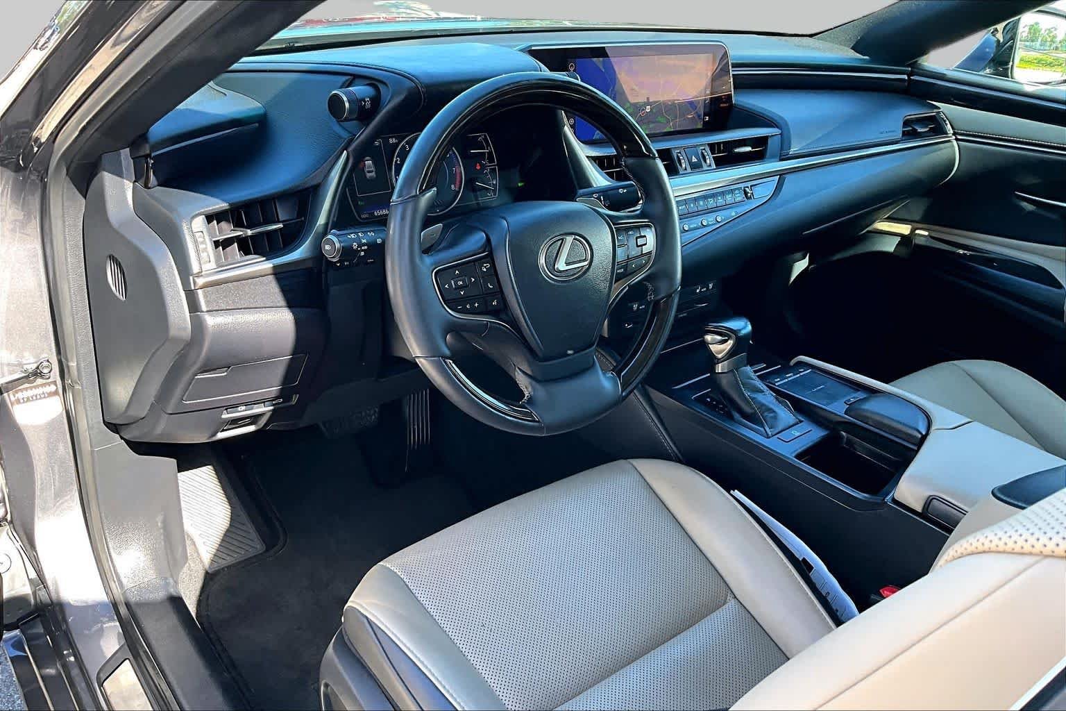 Used 2021 Nebula Gray Pearl Lexus  image 18