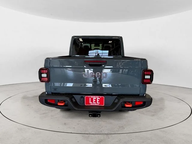 New 2026 Gray Jeep Mojave image 5
