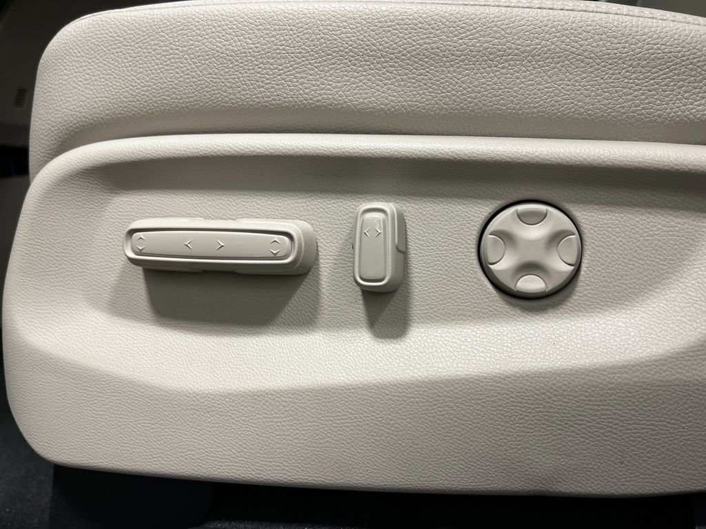2026 Honda Odyssey EX-L - Photo 13