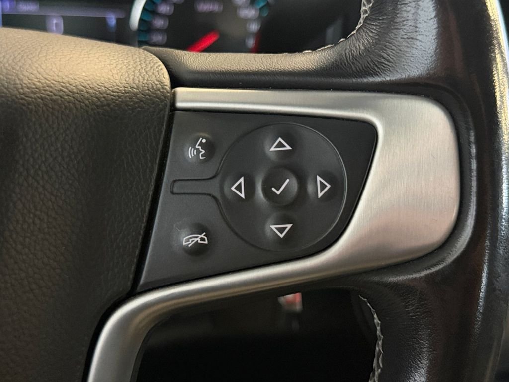 Used 2018 Black GMC SLE image 31
