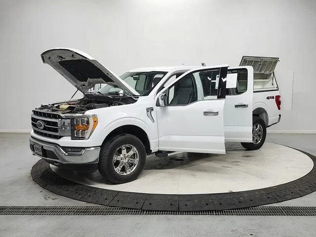 Used 2023 White Ford Lariat image 12