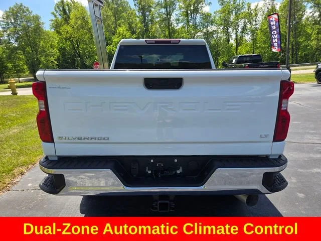 Used 2025 Summit White Chevrolet LT image 8