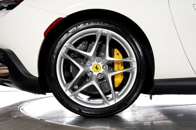 Used 2024 Bianco Avus Ferrari  image 20