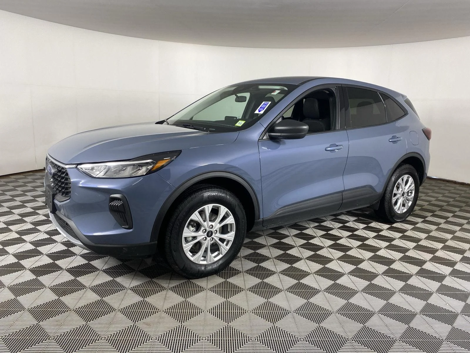 Used 2025 Vapor Blue Ford  image 6