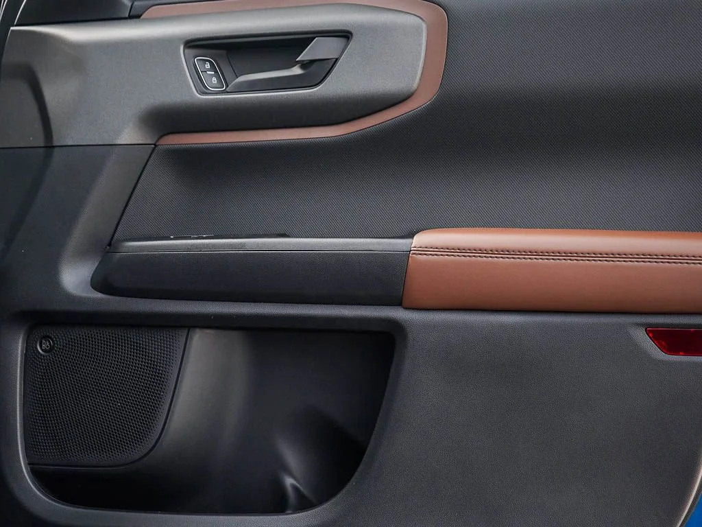 New 2026 Velocity Blue Metallic Ford Outer Banks® image 8
