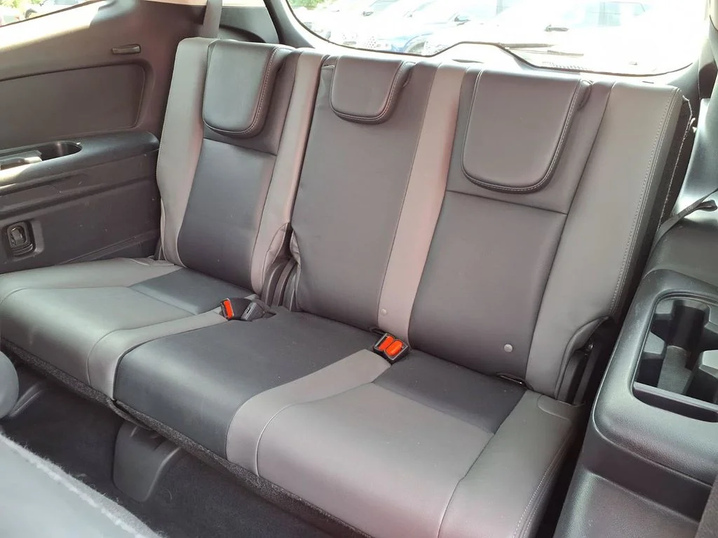 Used 2022 Ice Silver Metallic Subaru Onyx Edition image 18