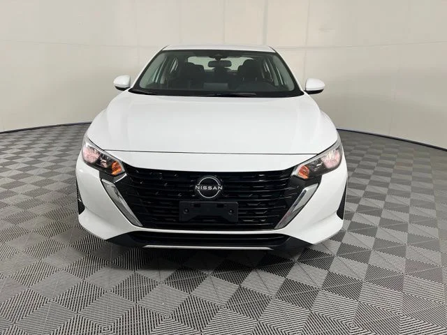 Used 2025 White Nissan SV image 5