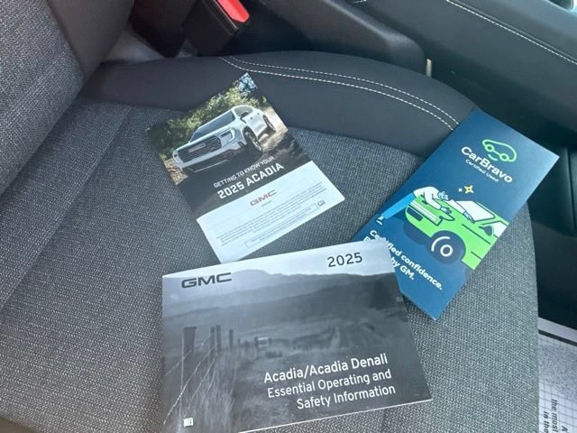 2025 GMC Acadia Elevation - Photo 33