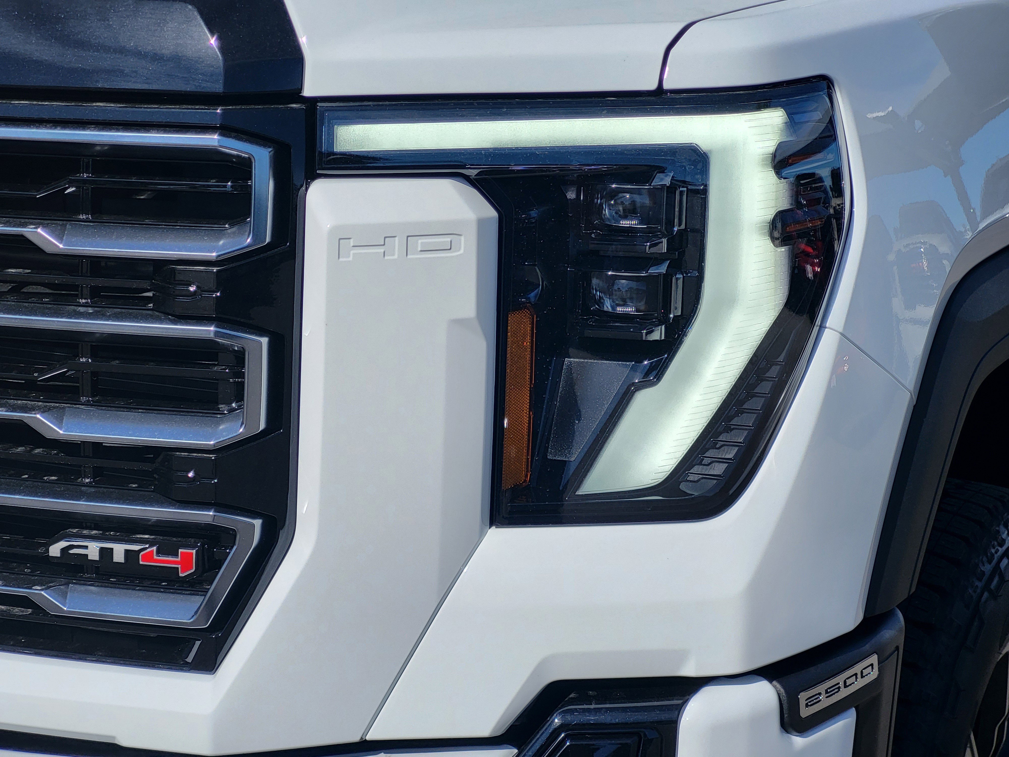 New 2026 Summit White GMC AT4 image 8