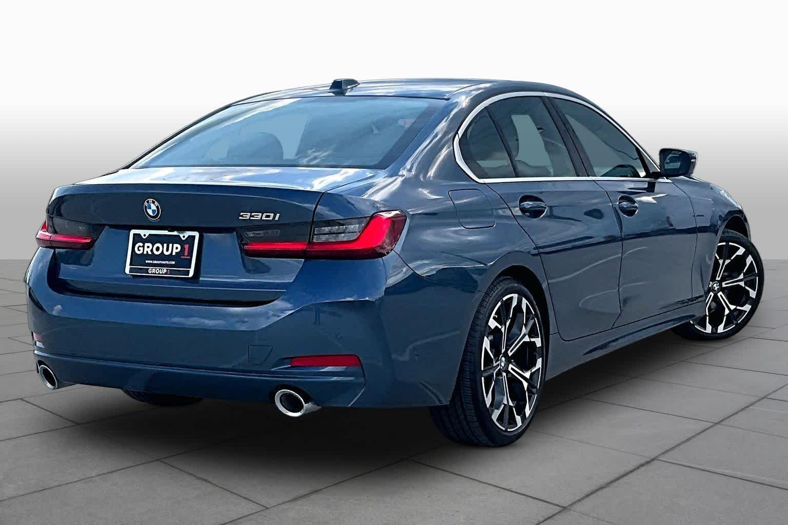 Used 2026 Arctic Race Blue metallic BMW 330i NA image 12