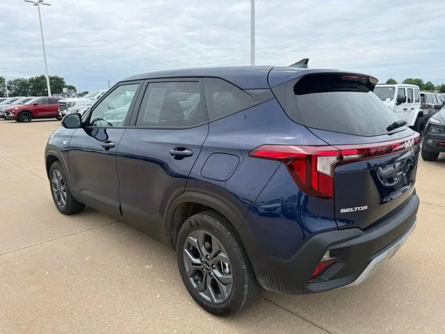 Used 2026 Blue Kia LX image 5