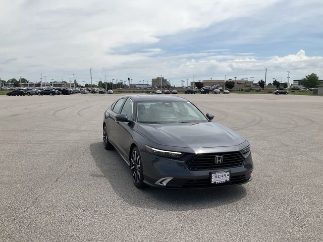 New 2026 Meteorite Gray Metallic Honda Touring image 12