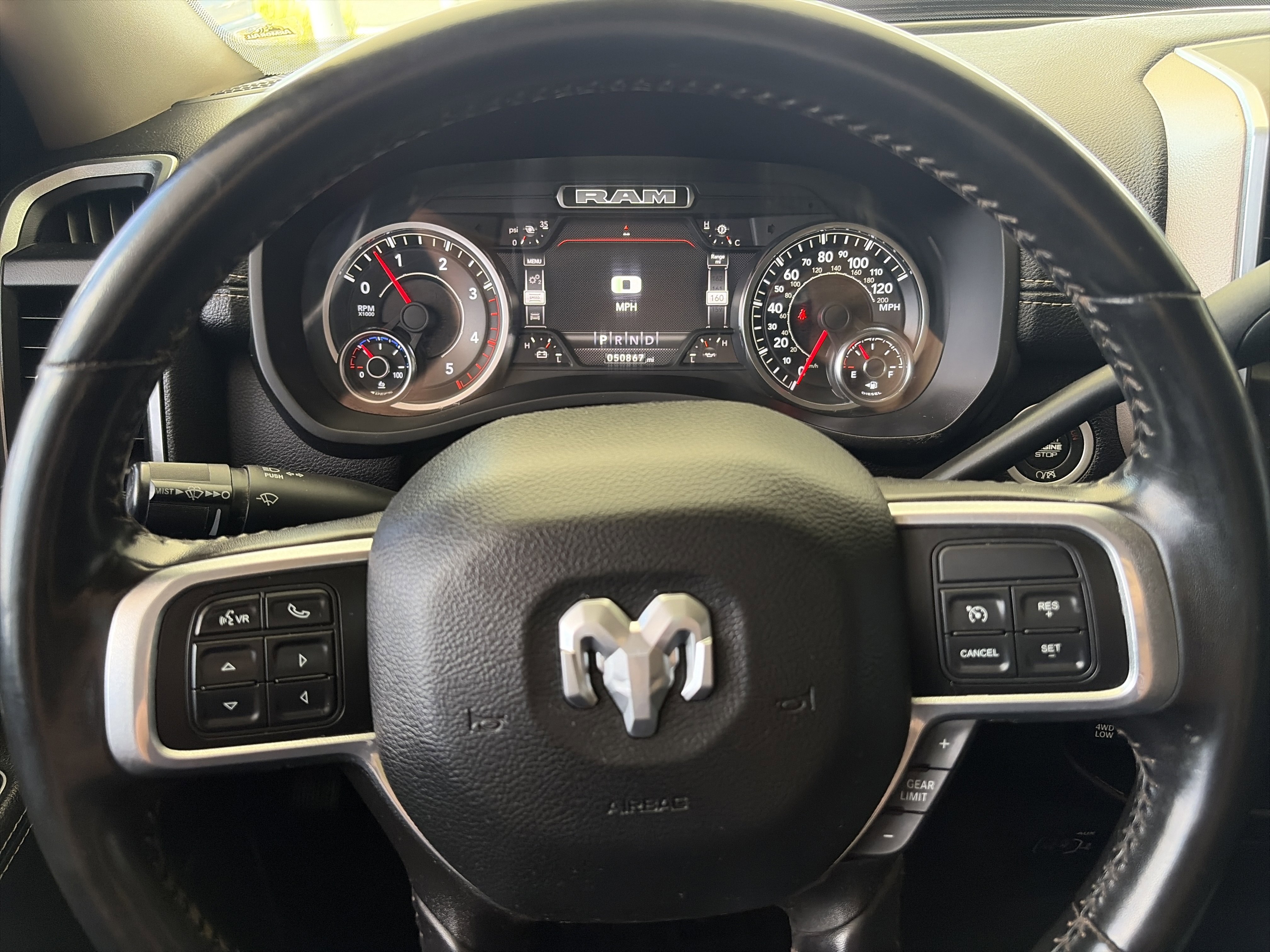 Used 2022 White Ram Laramie image 10