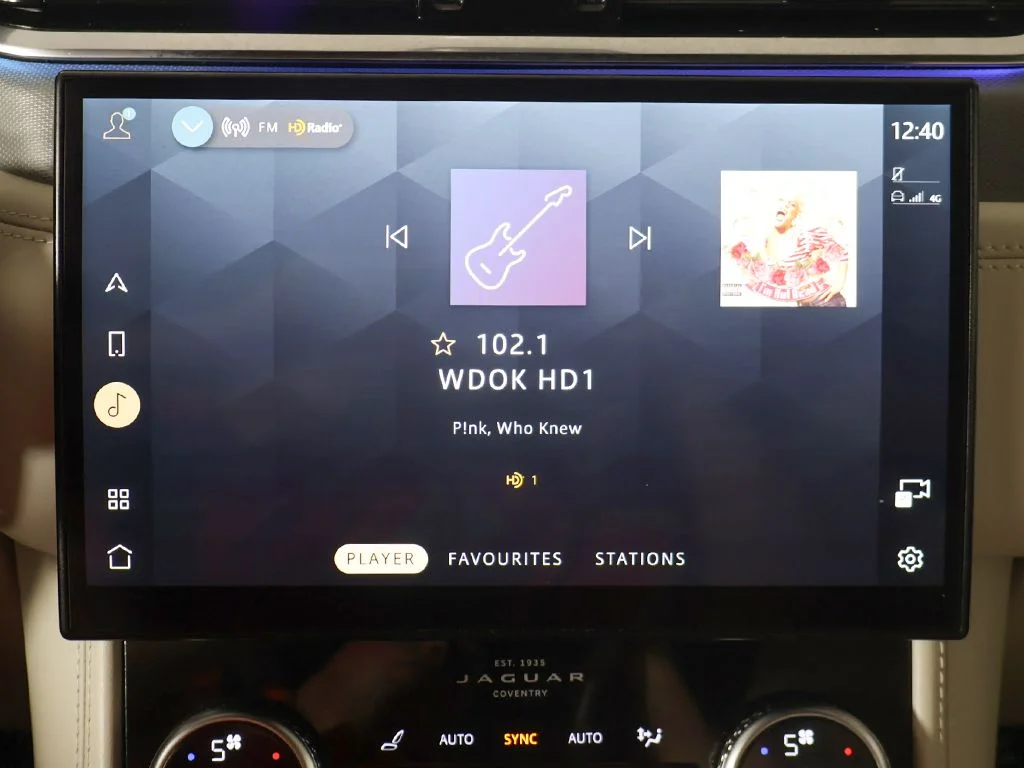 Used 2022 Black Jaguar SVR image 53