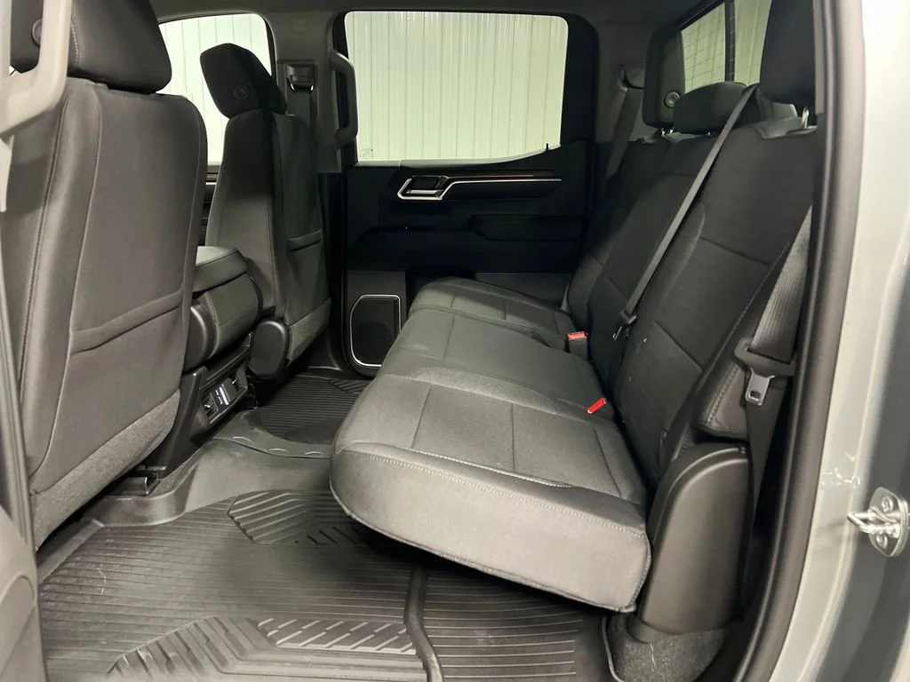 2026 Chevrolet Silverado 1500 LT - Photo 15