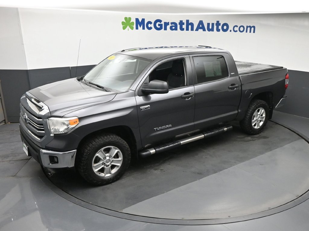 Used 2017 Gray Toyota SR5 image 22