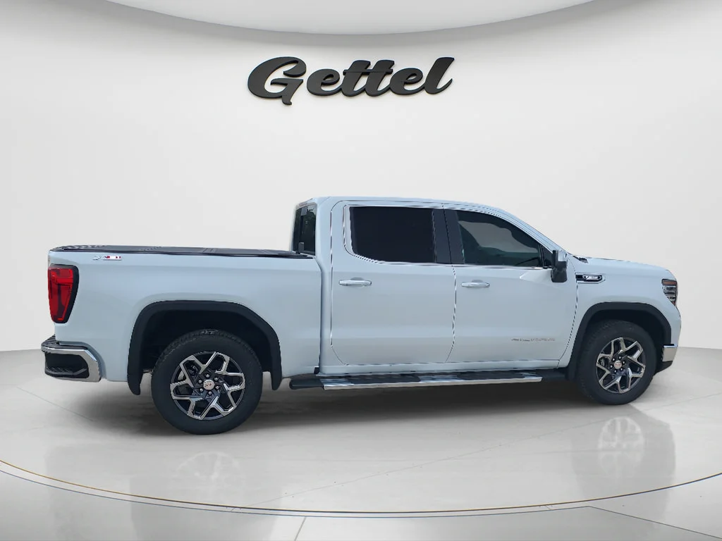 New 2026 Glacier White Tricoat GMC SLT image 4