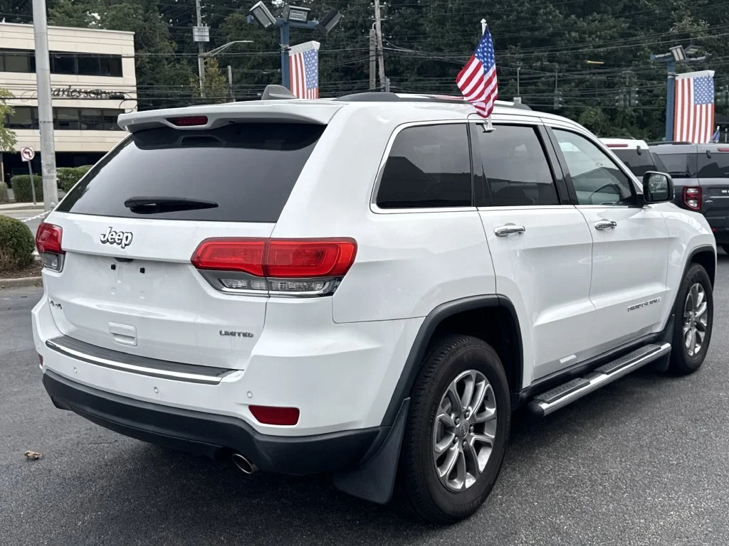 Used 2015 White Jeep Limited image 4