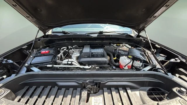 Used 2022 Silver GMC SLT image 33