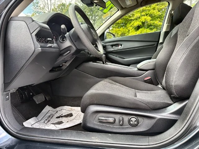 Used 2024  Honda EX image 12
