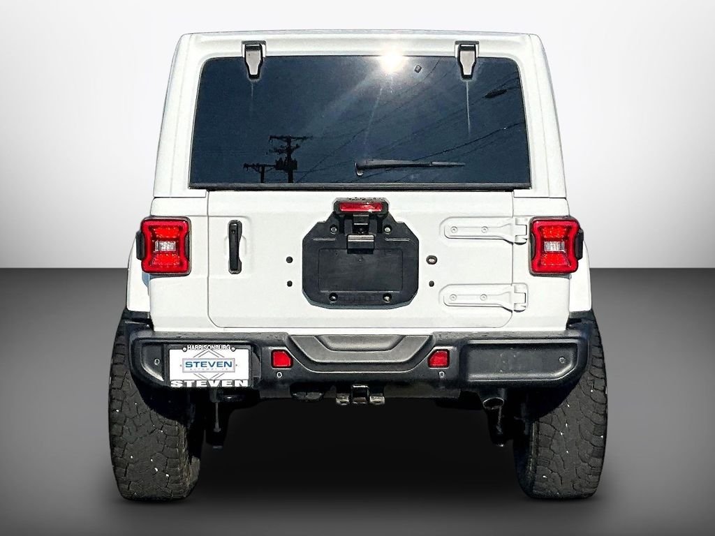 Used 2022 White Jeep Unlimited Sahara image 5