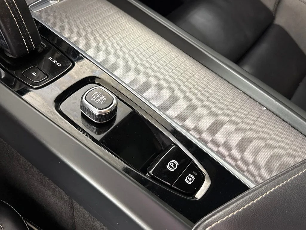 Used 2022 Gray Volvo T8 Polestar image 34