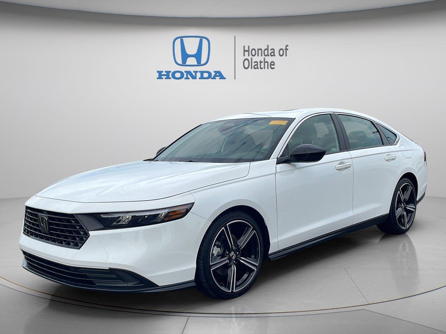Certified Used 2024 Platinum White Pearl Honda HYBRID SPORT image 7