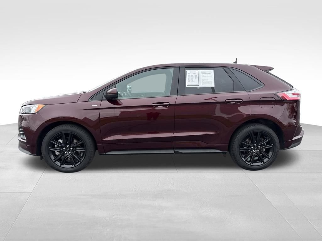 2024 Ford Edge ST photo 2