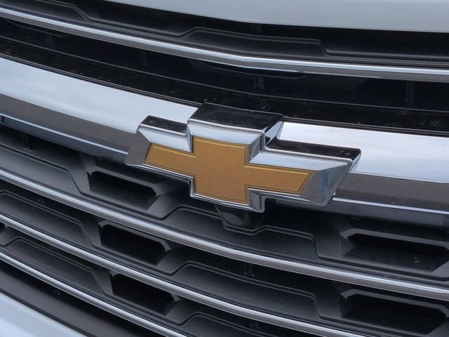 New 2026 Summit White Chevrolet LT image 33
