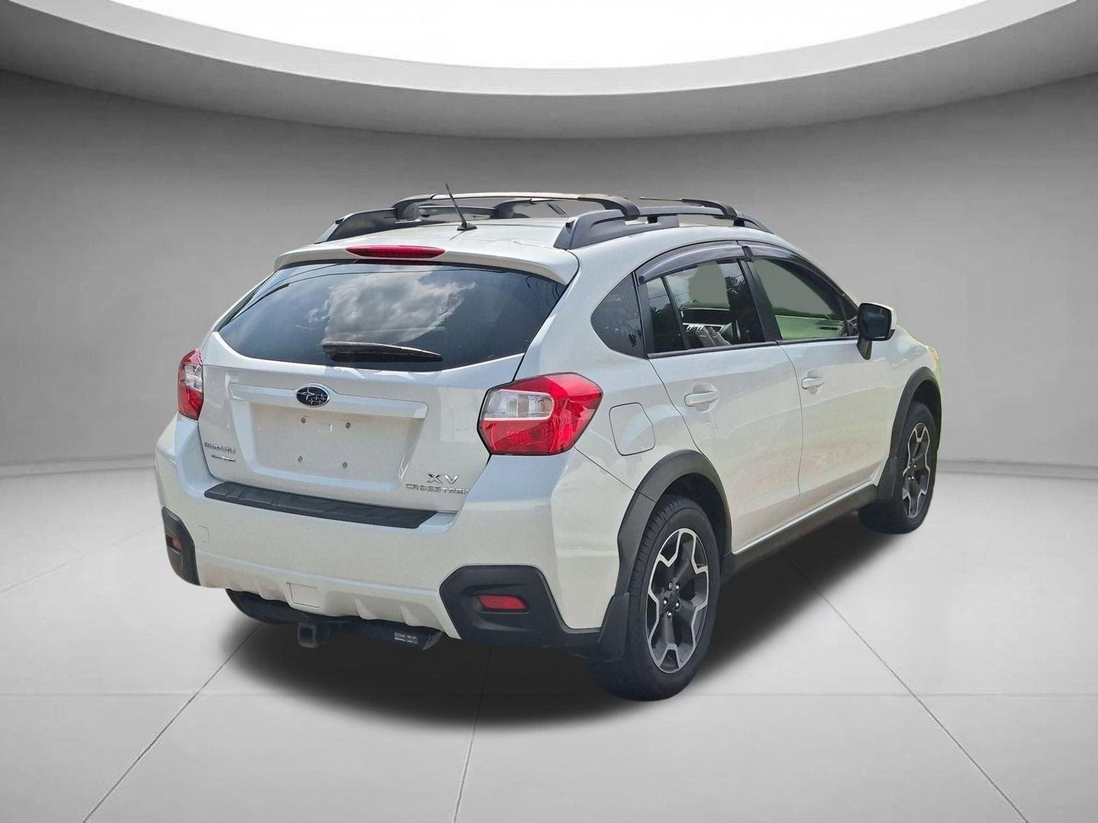 Used 2014 Satin White Pearl Subaru Premium image 5