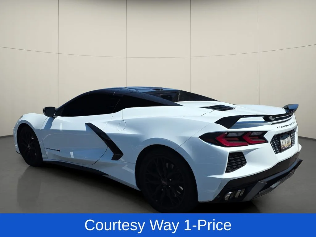 Used 2023 White Chevrolet Stingray image 6