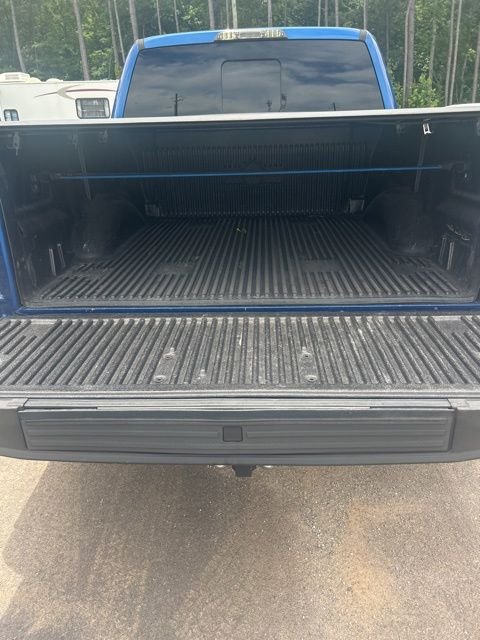 Used 2017 Lightning Blue Ford XLT image 10