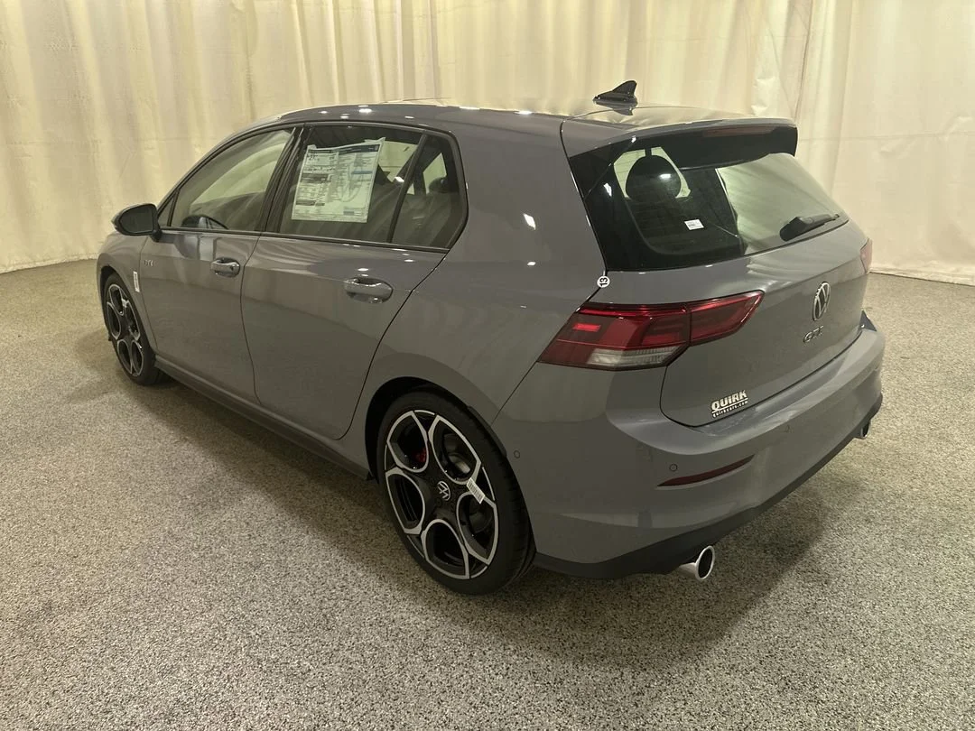 2026 Volkswagen Golf GTI Autobahn - Photo 9