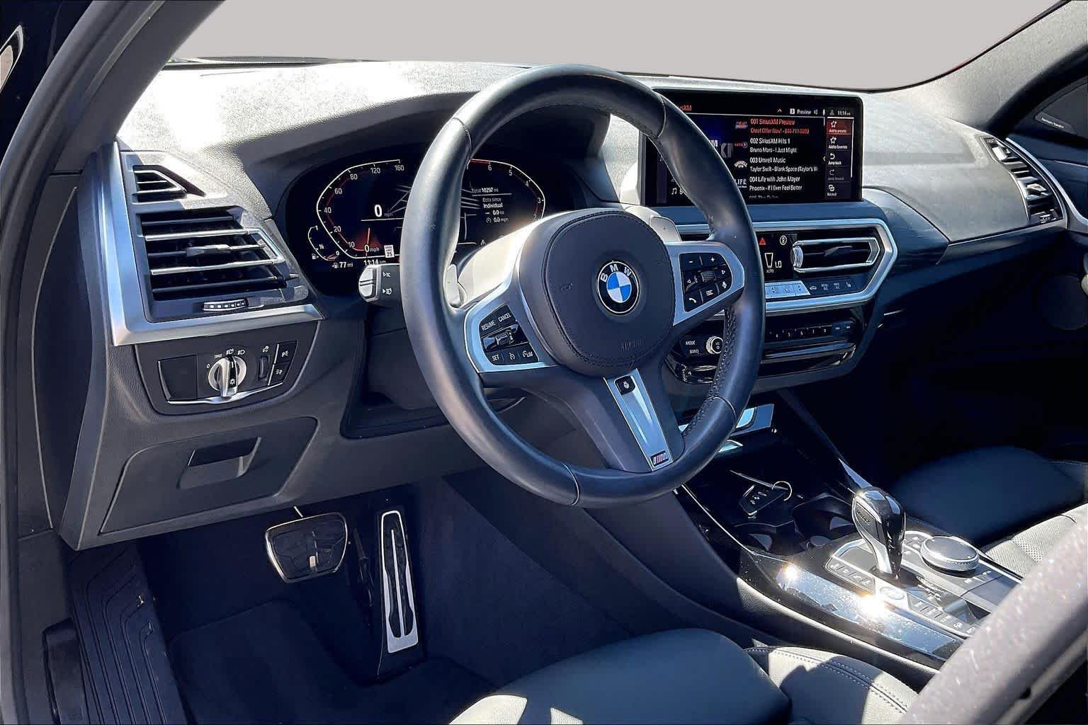 Used 2024 Black Sapphire Metallic BMW xDrive30i image 17