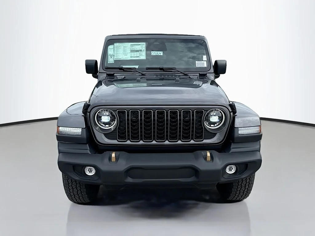 New 2026 Granite Crystal Metallic Clearcoat Jeep 85th Anniversary image 2
