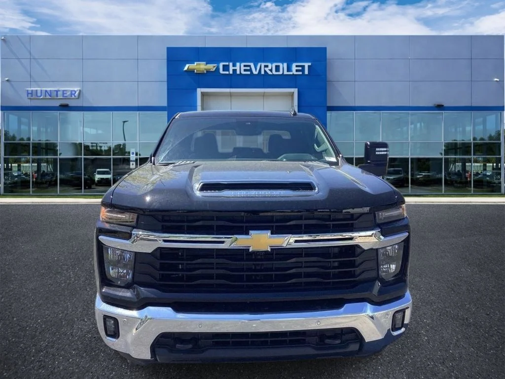 New 2026 Black Chevrolet LT image 5