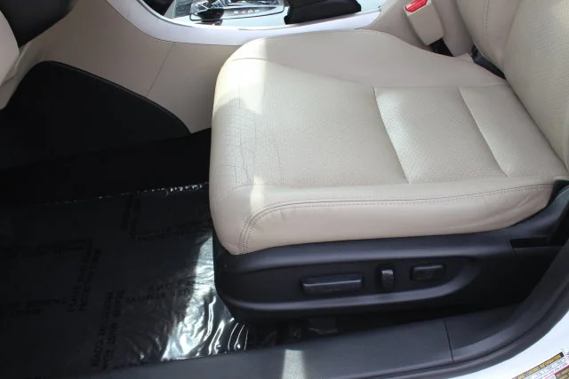 Used 2017 White Honda Touring image 22