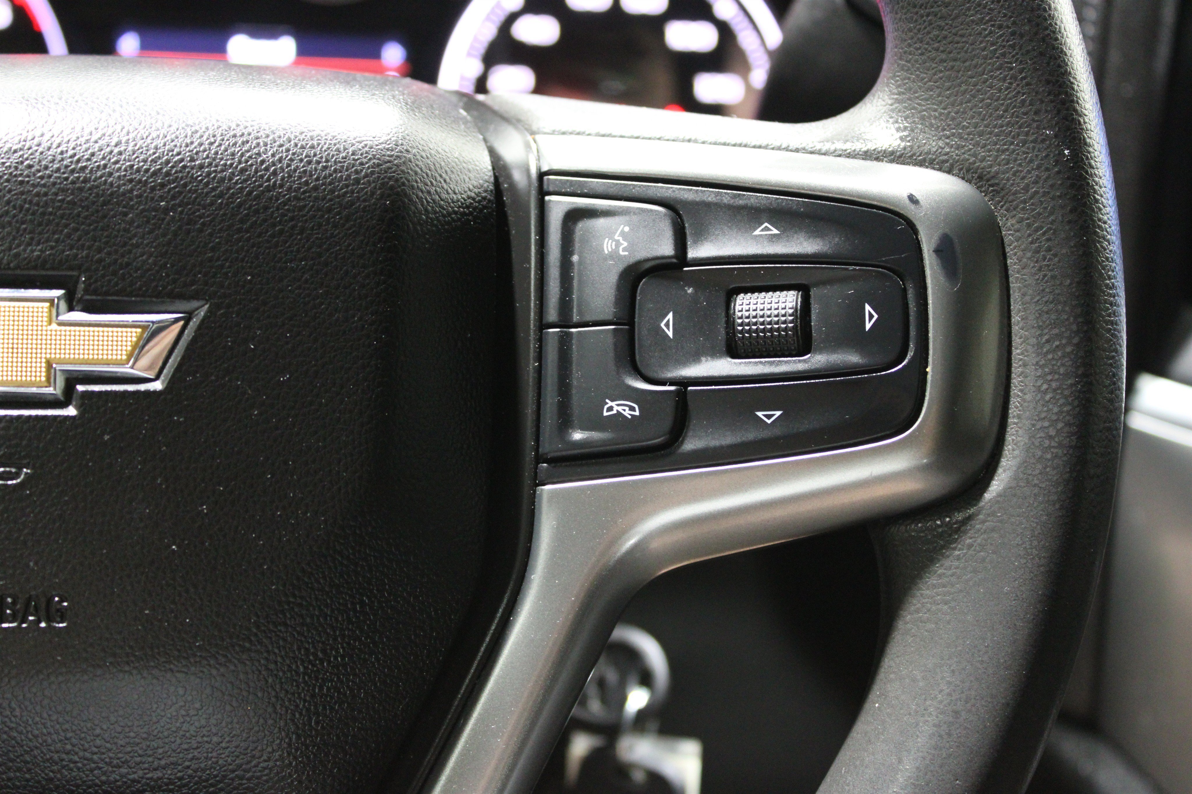 Used 2020 Satin Steel Metallic Chevrolet LT image 10