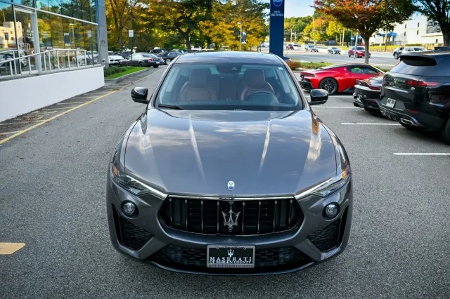 Used 2022 GRAY Maserati Modena image 4