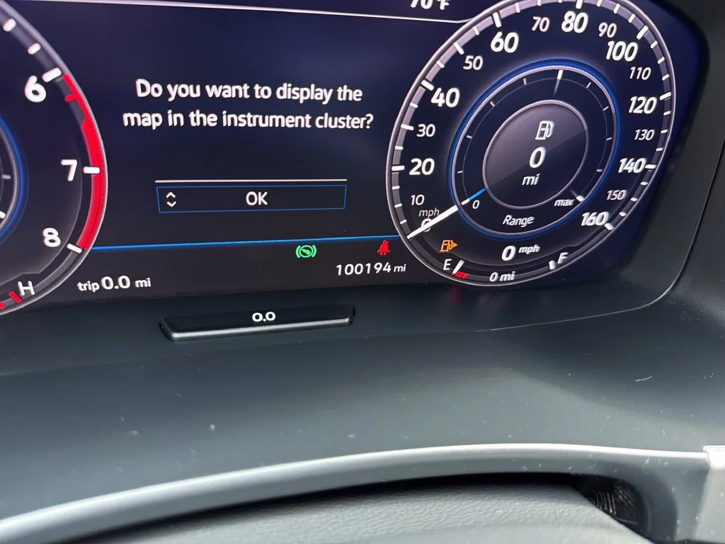Used 2018 Deep Black Volkswagen 3.6L V6 SEL Premium image 21