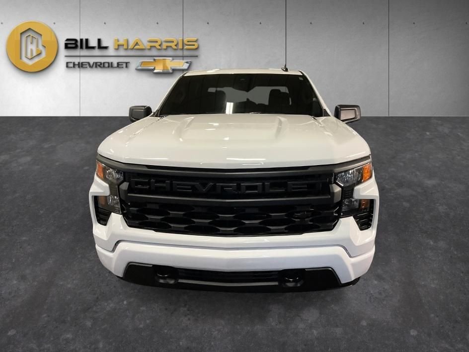 Used 2026 White Chevrolet Custom image 8