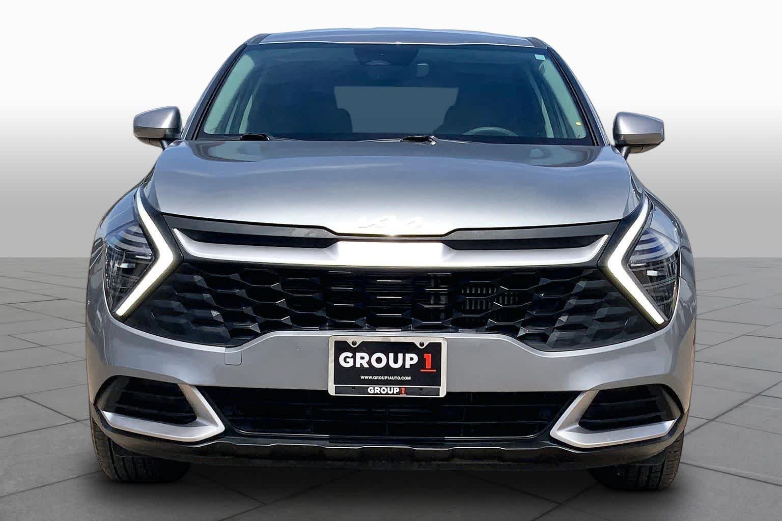 Used 2024 Steel Gray Kia LX image 3